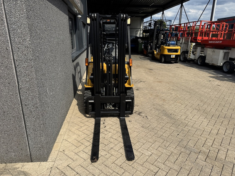 Caterpillar DP20CN Triplo 430 Freelift / Sideshift / 4e Functie 1930uur Diesel 2006 - Diesel forklift: picture 5 Caterpillar DP20CN Triplo 430 Freelift / Sideshift / 4e Functie 1930uur Diesel 2006 - Diesel forklift: picture 5