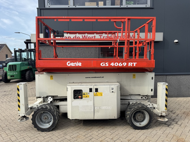 Genie GS 4069 RT  Hoogwerker / Arbeitsbuhne 14mtr werkhoogte 4x4 Kubota DIESEL 2014 - Scissor lift: picture 1 Genie GS 4069 RT  Hoogwerker / Arbeitsbuhne 14mtr werkhoogte 4x4 Kubota DIESEL 2014 - Scissor lift: picture 1