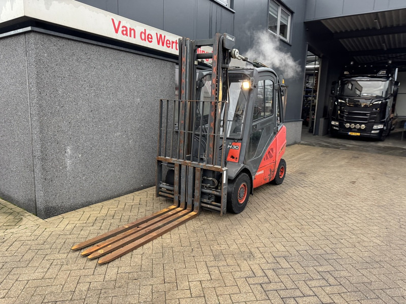 Linde H30T-01 Duplo 365 Sideshift / Vorkversteller LPG 2012 - LPG forklift: picture 3 Linde H30T-01 Duplo 365 Sideshift / Vorkversteller LPG 2012 - LPG forklift: picture 3