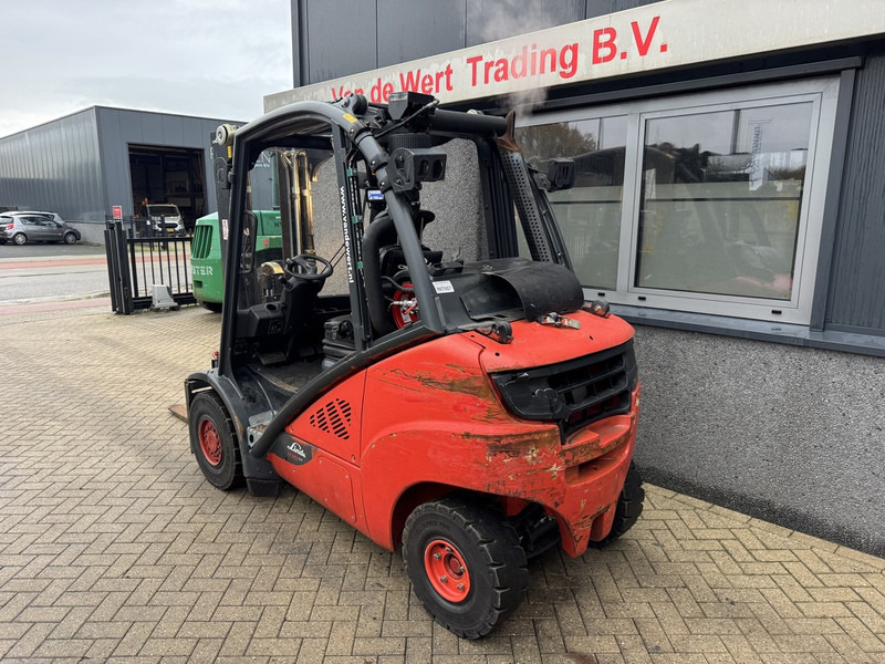 Linde H35T-02 Triplo 465 Freelift / Sideshift / weegsysteem LPG 2017 - LPG forklift: picture 4 Linde H35T-02 Triplo 465 Freelift / Sideshift / weegsysteem LPG 2017 - LPG forklift: picture 4