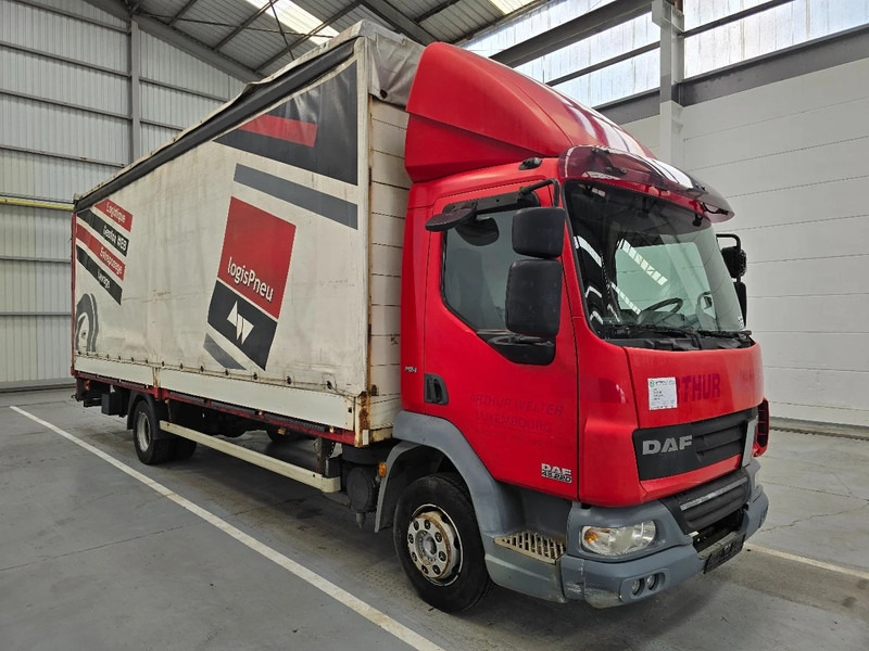 DAF LF 45 220 / EURO 5 / AIRCO / MANUEL / DHOLLANDIA 2000kg - Curtainsider truck: picture 3 DAF LF 45 220 / EURO 5 / AIRCO / MANUEL / DHOLLANDIA 2000kg - Curtainsider truck: picture 3