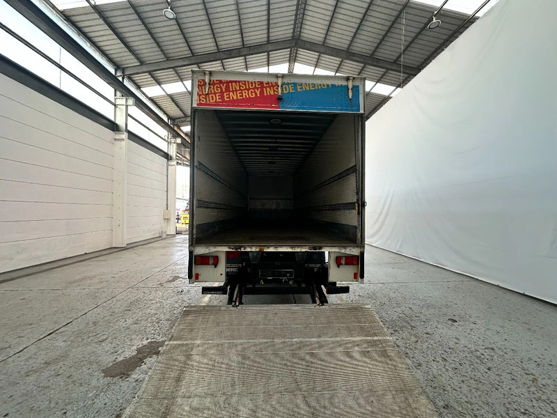 MAN TGS 26.360 AIRCO / 6x2 - Box truck: picture 5 MAN TGS 26.360 AIRCO / 6x2 - Box truck: picture 5
