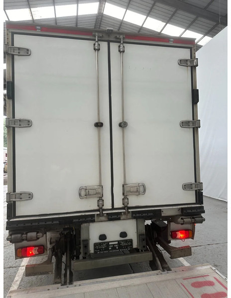 Refrigerator truck Renault D 12 220 / 264728 km: picture 15