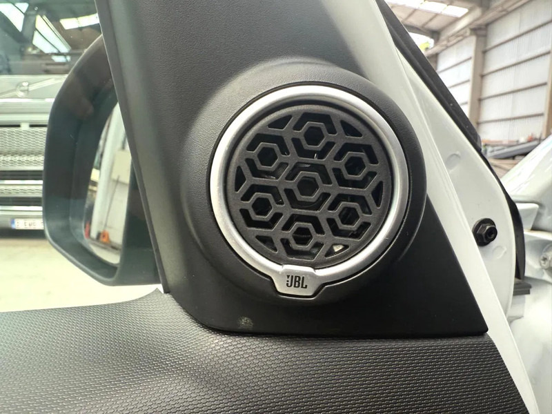 Car Smart Forfour ONE EQ / 100% ELECTRIC / BRABUS ALLOY WHEELS /EDITION ONE: picture 18