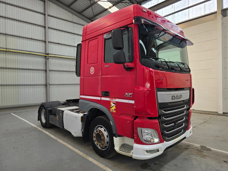 DAF XF 460 AIRCO / MANUEL / RETARDER - Tractor unit: picture 3 DAF XF 460 AIRCO / MANUEL / RETARDER - Tractor unit: picture 3