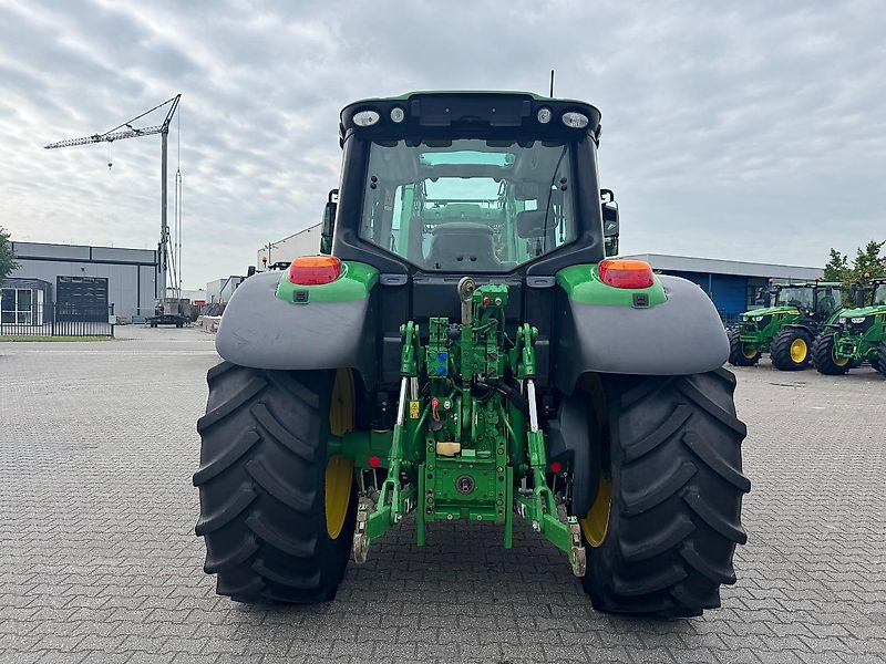 John Deere 6100M CQ 40KM + VOORLADER 2020 2590 UUR!!! - Farm tractor: picture 3 John Deere 6100M CQ 40KM + VOORLADER 2020 2590 UUR!!! - Farm tractor: picture 3
