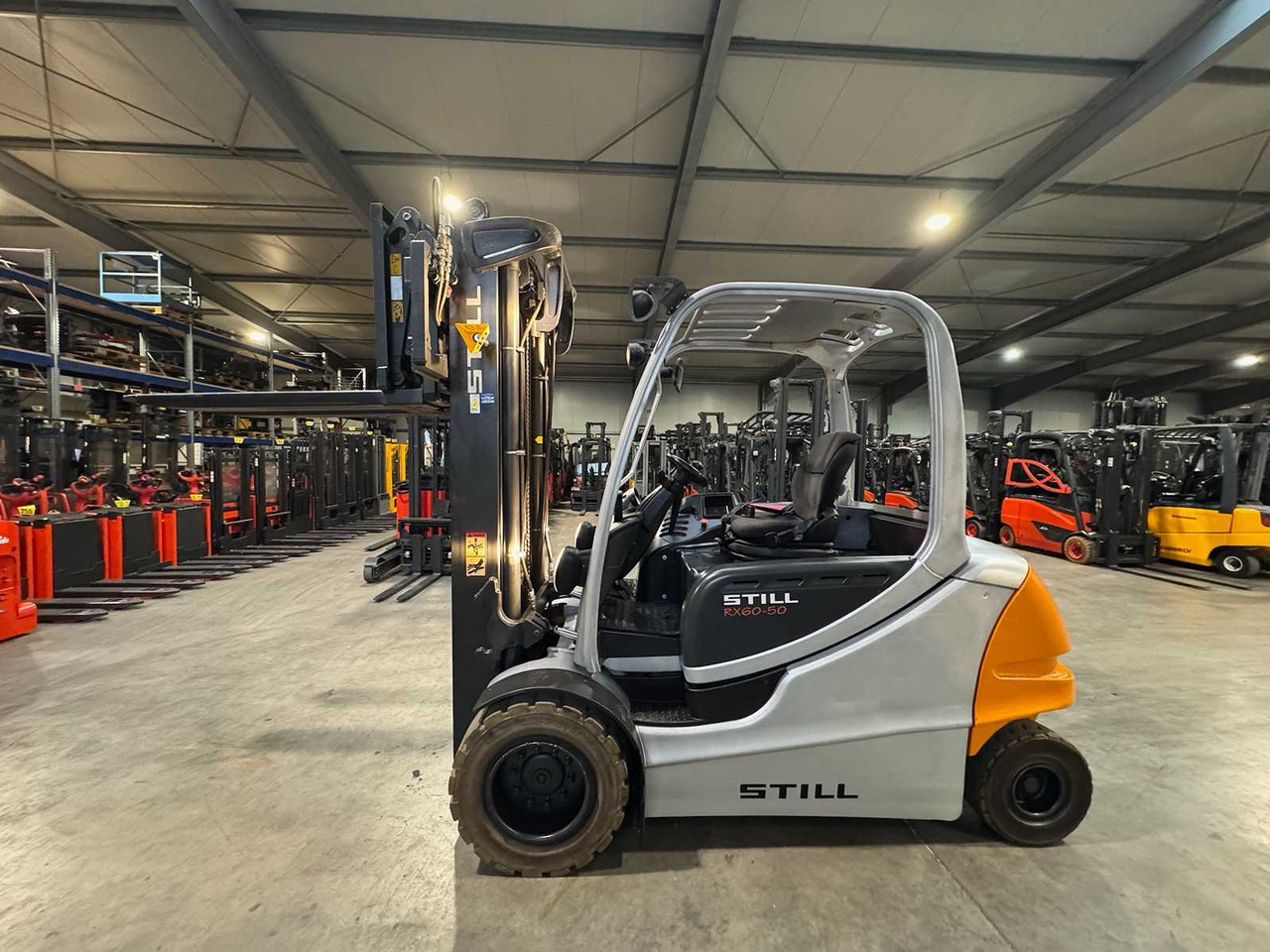 10/2025 SERVICE + UVV 11/2026 STILL RX60-50 5.000KG TRIPLEX 538CM 3.+4. - Forklift: picture 1 10/2025 SERVICE + UVV 11/2026 STILL RX60-50 5.000KG TRIPLEX 538CM 3.+4. - Forklift: picture 1