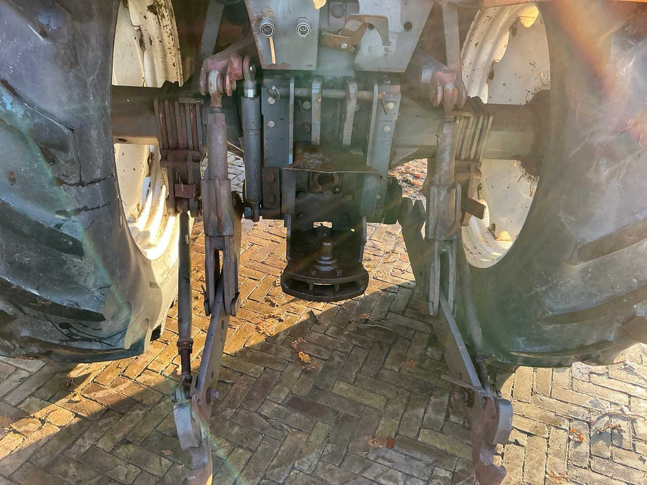 Farm tractor 1987 RENAULT 133.14 ALL-WHEEL DRIVE FARM TRACTOR: picture 14