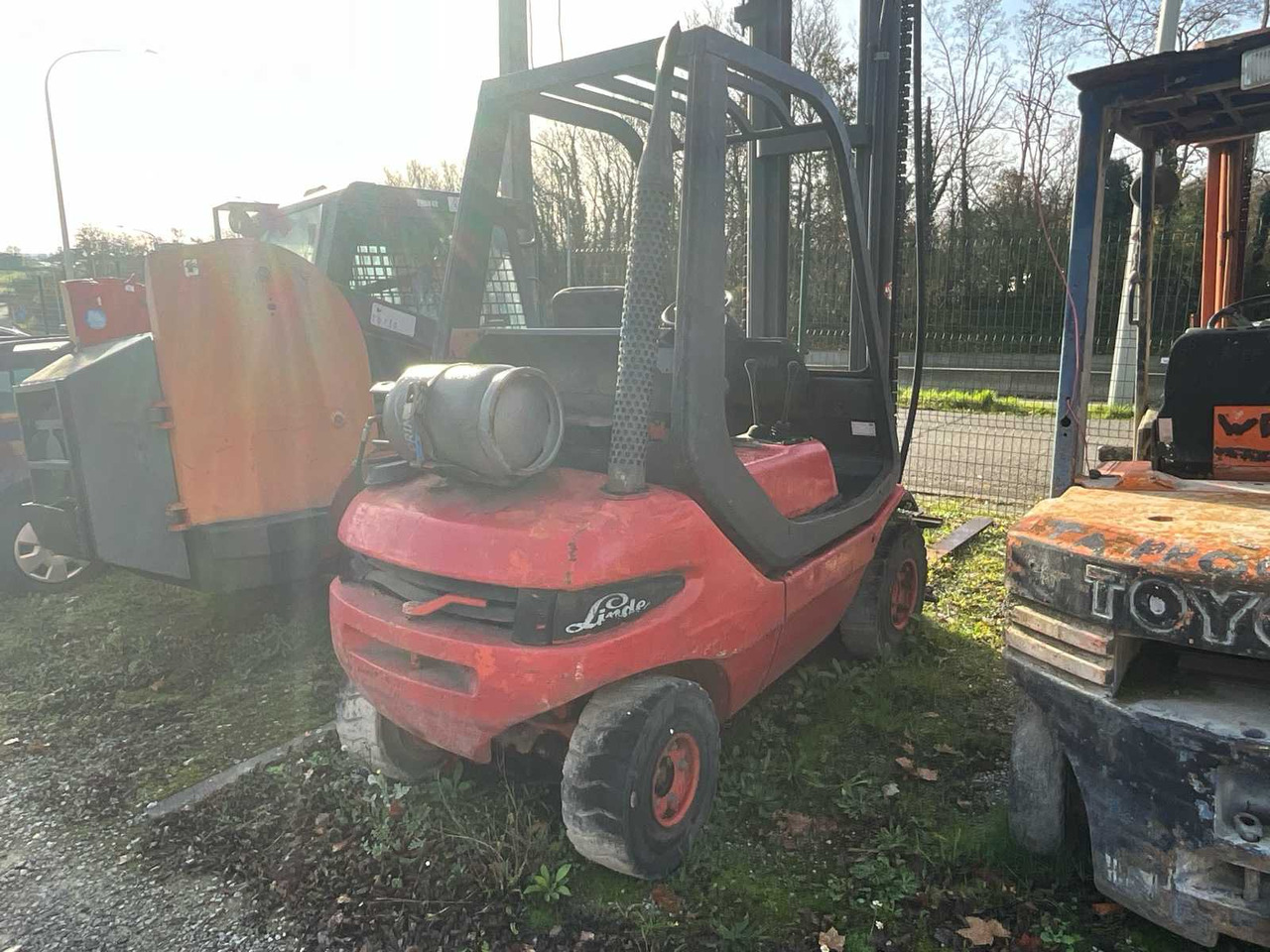 1991 LINDE H20T FORKLIFT - Forklift: picture 5 1991 LINDE H20T FORKLIFT - Forklift: picture 5