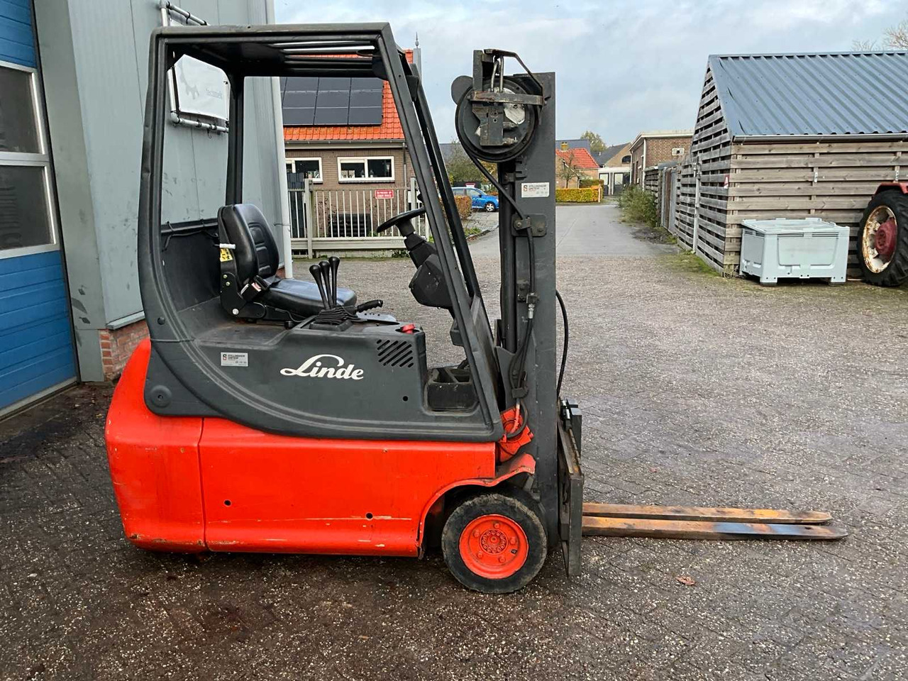 1996 LINDE E16 FORKLIFT - Forklift: picture 5 1996 LINDE E16 FORKLIFT - Forklift: picture 5