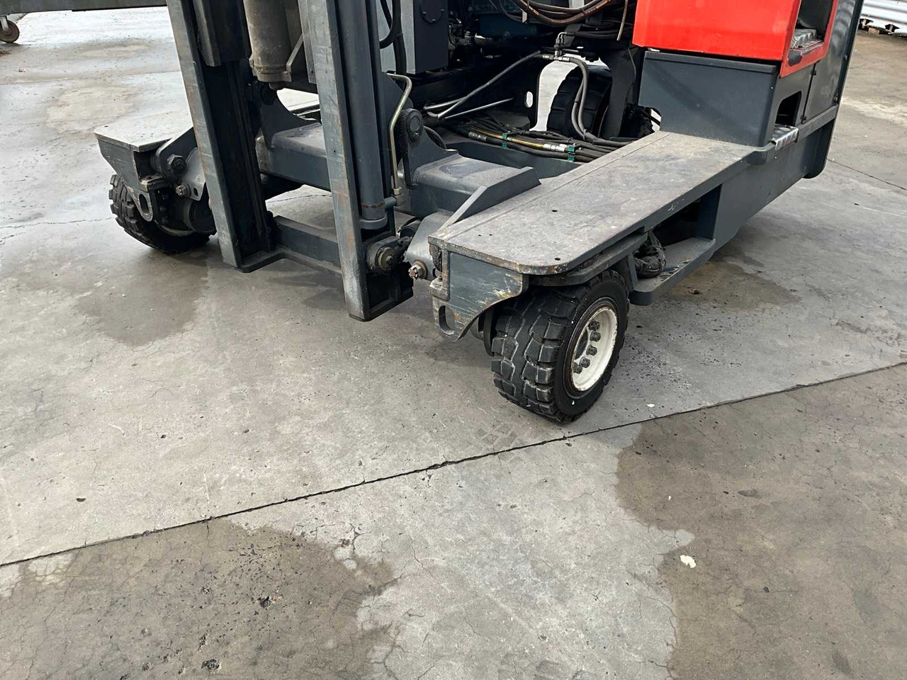 2001 COMBILIFT 4500 FORKLIFT 4-WAY - Forklift: picture 3 2001 COMBILIFT 4500 FORKLIFT 4-WAY - Forklift: picture 3