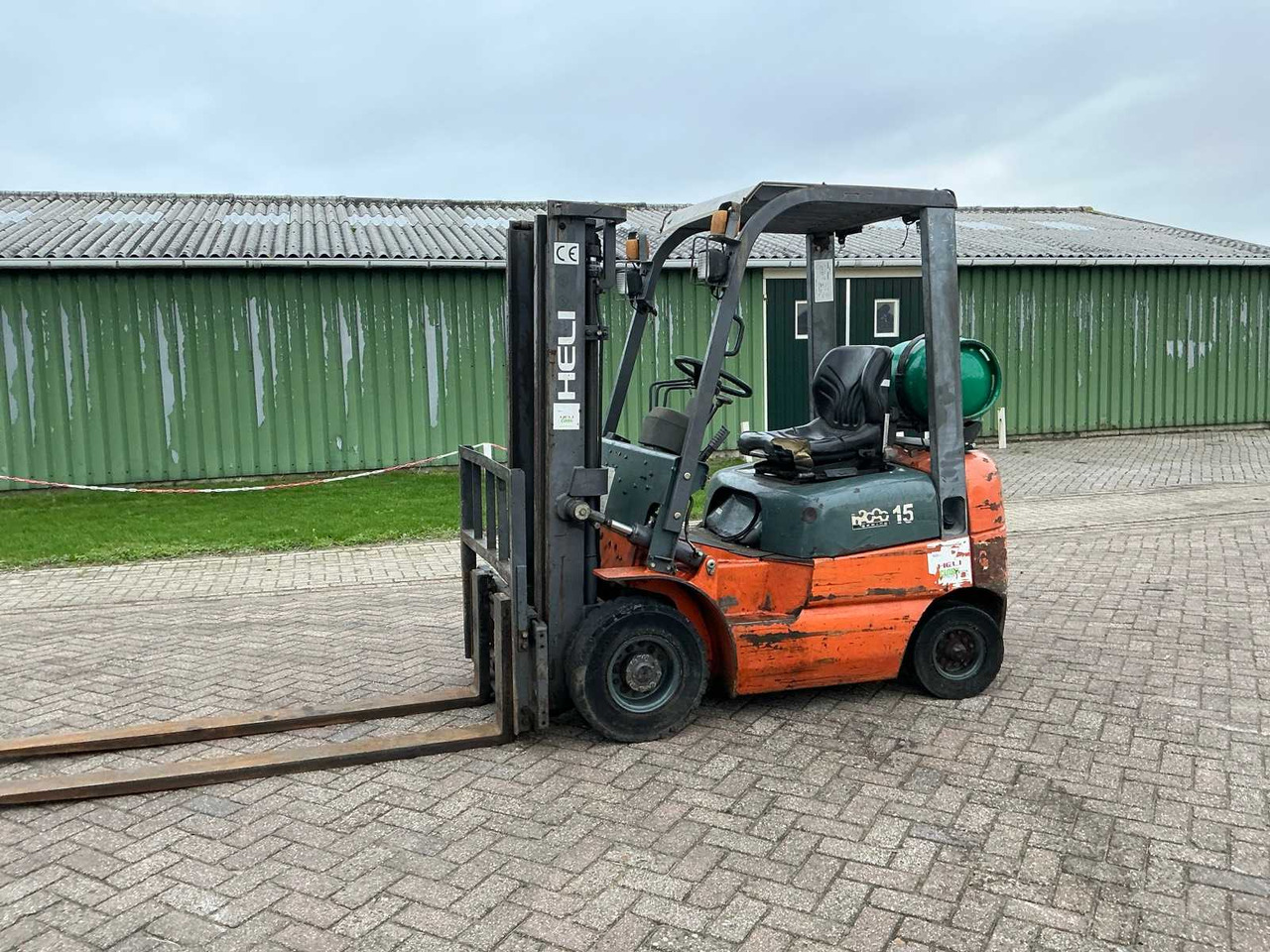 2003 HELI FORKLIFT - Forklift: picture 2 2003 HELI FORKLIFT - Forklift: picture 2