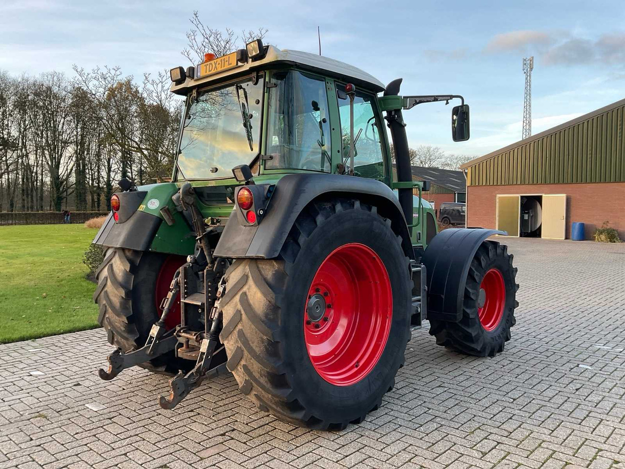 2005 FENDT FARMER 412 VARIO ALL-WHEEL DRIVE FARM TRACTOR - Farm tractor: picture 5 2005 FENDT FARMER 412 VARIO ALL-WHEEL DRIVE FARM TRACTOR - Farm tractor: picture 5