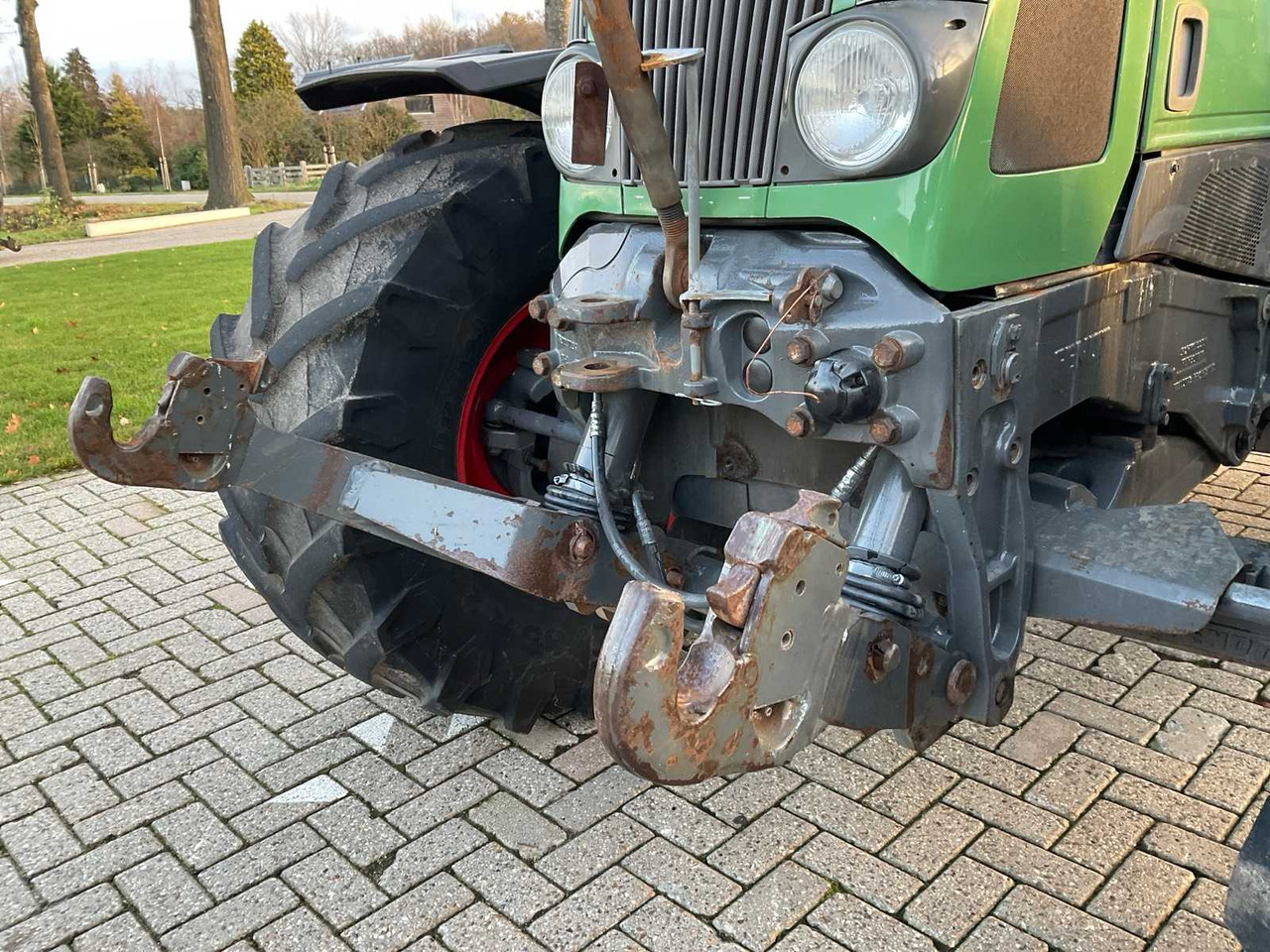 Farm tractor 2005 FENDT FARMER 412 VARIO ALL-WHEEL DRIVE FARM TRACTOR: picture 13 Farm tractor 2005 FENDT FARMER 412 VARIO ALL-WHEEL DRIVE FARM TRACTOR: picture 13
