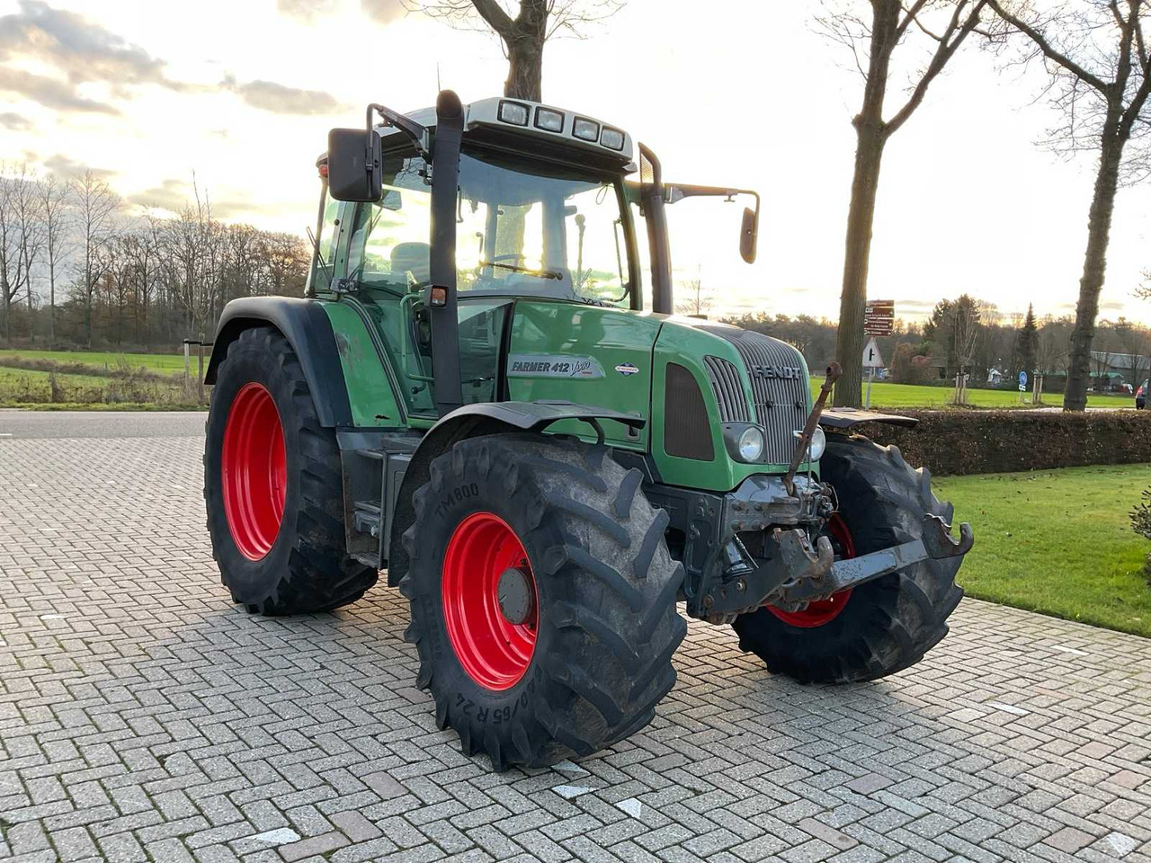 2005 FENDT FARMER 412 VARIO ALL-WHEEL DRIVE FARM TRACTOR - Farm tractor: picture 3 2005 FENDT FARMER 412 VARIO ALL-WHEEL DRIVE FARM TRACTOR - Farm tractor: picture 3