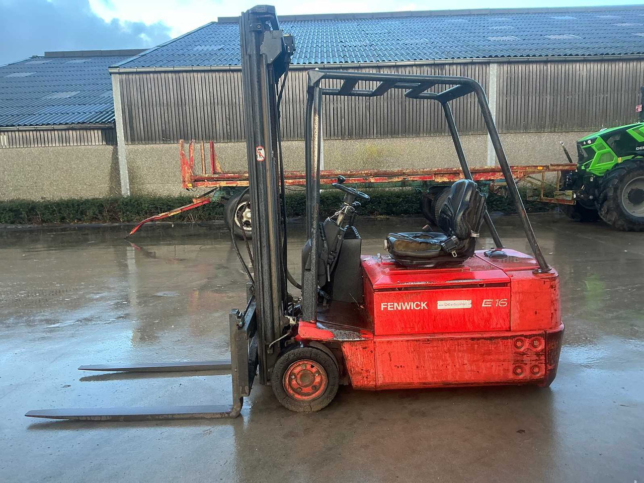 2005 LINDE E16Z-02 FORKLIFT (DEFECTIVE!) - Forklift: picture 4 2005 LINDE E16Z-02 FORKLIFT (DEFECTIVE!) - Forklift: picture 4