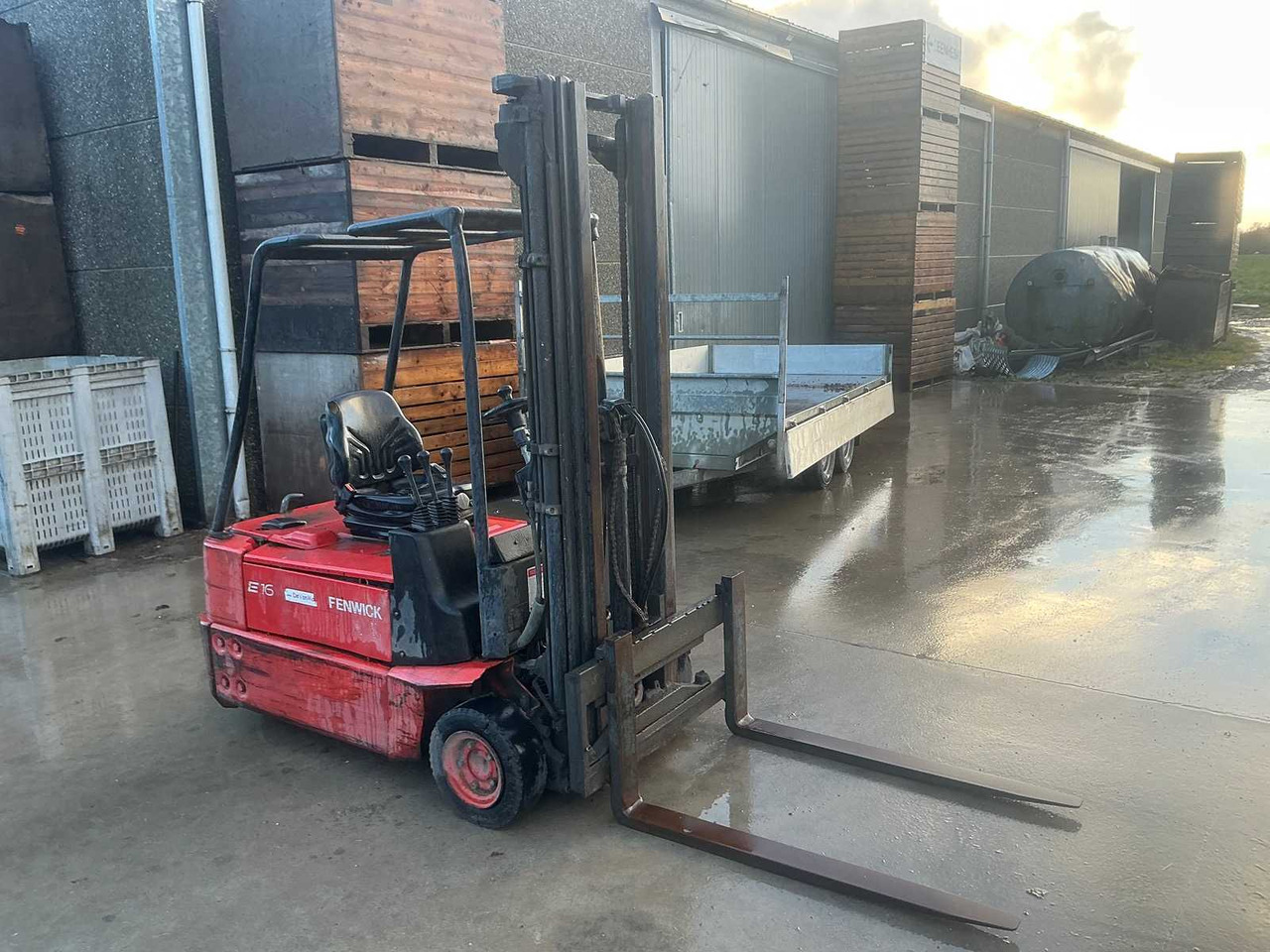 2005 LINDE E16Z-02 FORKLIFT (DEFECTIVE!) - Forklift: picture 1 2005 LINDE E16Z-02 FORKLIFT (DEFECTIVE!) - Forklift: picture 1