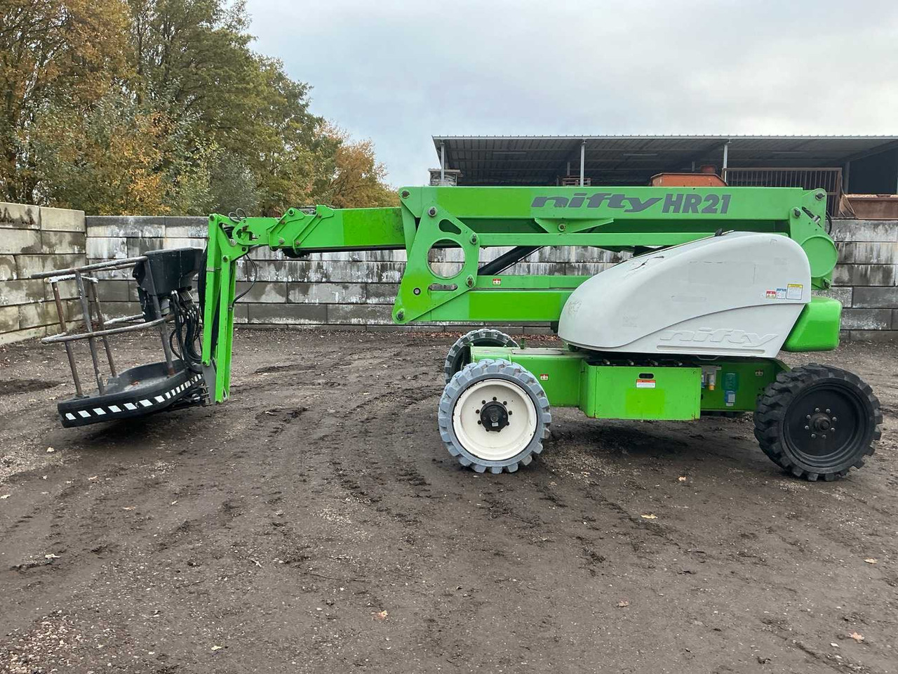 2010 NIFTY HR 21 HYBRID AERIAL WORK PLATFORM - Aerial platform: picture 3 2010 NIFTY HR 21 HYBRID AERIAL WORK PLATFORM - Aerial platform: picture 3