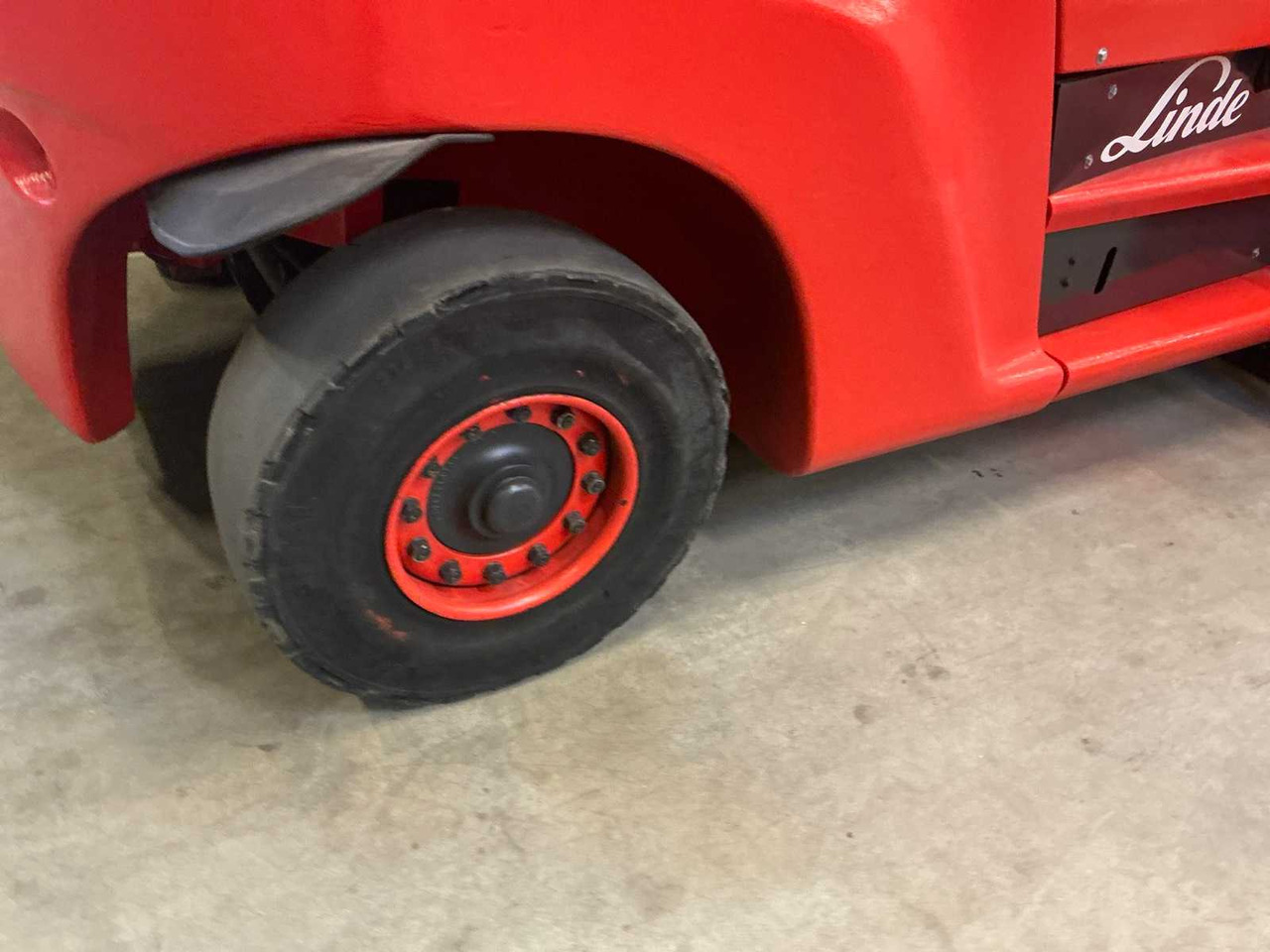 2012 LINDE H80D-01/900 FORKLIFT - Forklift: picture 5 2012 LINDE H80D-01/900 FORKLIFT - Forklift: picture 5