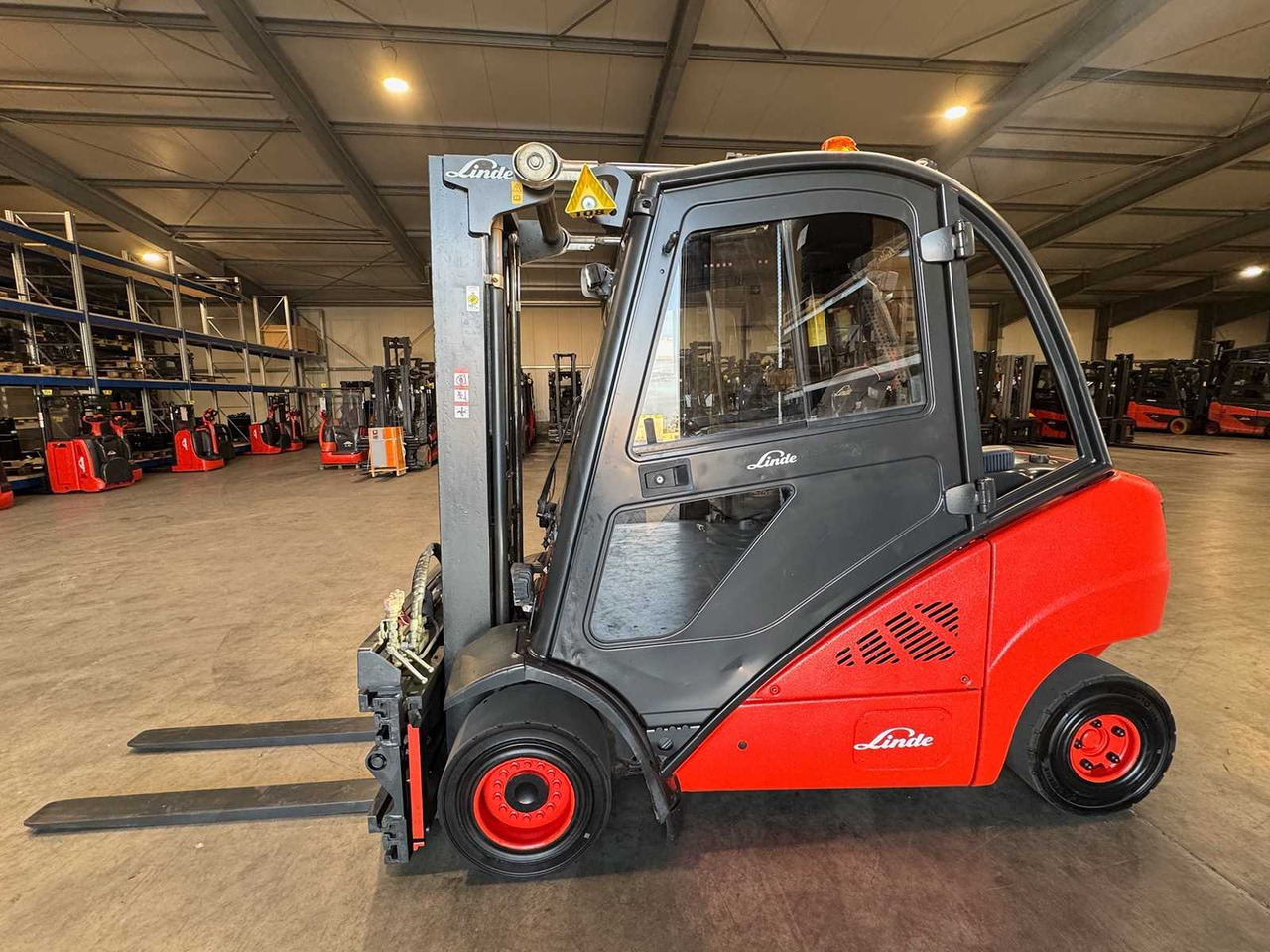 2012 SERVICE + UVV 09/2026 LINDE H25D 3RD + 4TH VALVE FORK ADJUSTER 163CM FREE STROKE DIESEL FORKLIFT - Forklift: picture 5 2012 SERVICE + UVV 09/2026 LINDE H25D 3RD + 4TH VALVE FORK ADJUSTER 163CM FREE STROKE DIESEL FORKLIFT - Forklift: picture 5