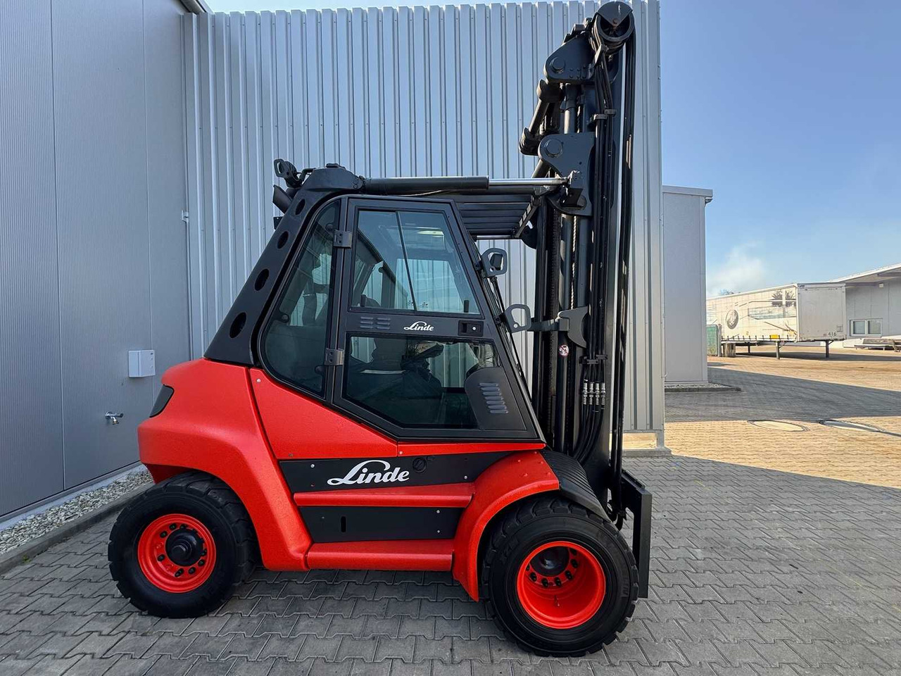2012 UVV 08/2026 LINDE H60D 6,000KG 3RD + 4TH VALVE DIESEL FORKLIFT 13,507 HOURS - Forklift: picture 3 2012 UVV 08/2026 LINDE H60D 6,000KG 3RD + 4TH VALVE DIESEL FORKLIFT 13,507 HOURS - Forklift: picture 3