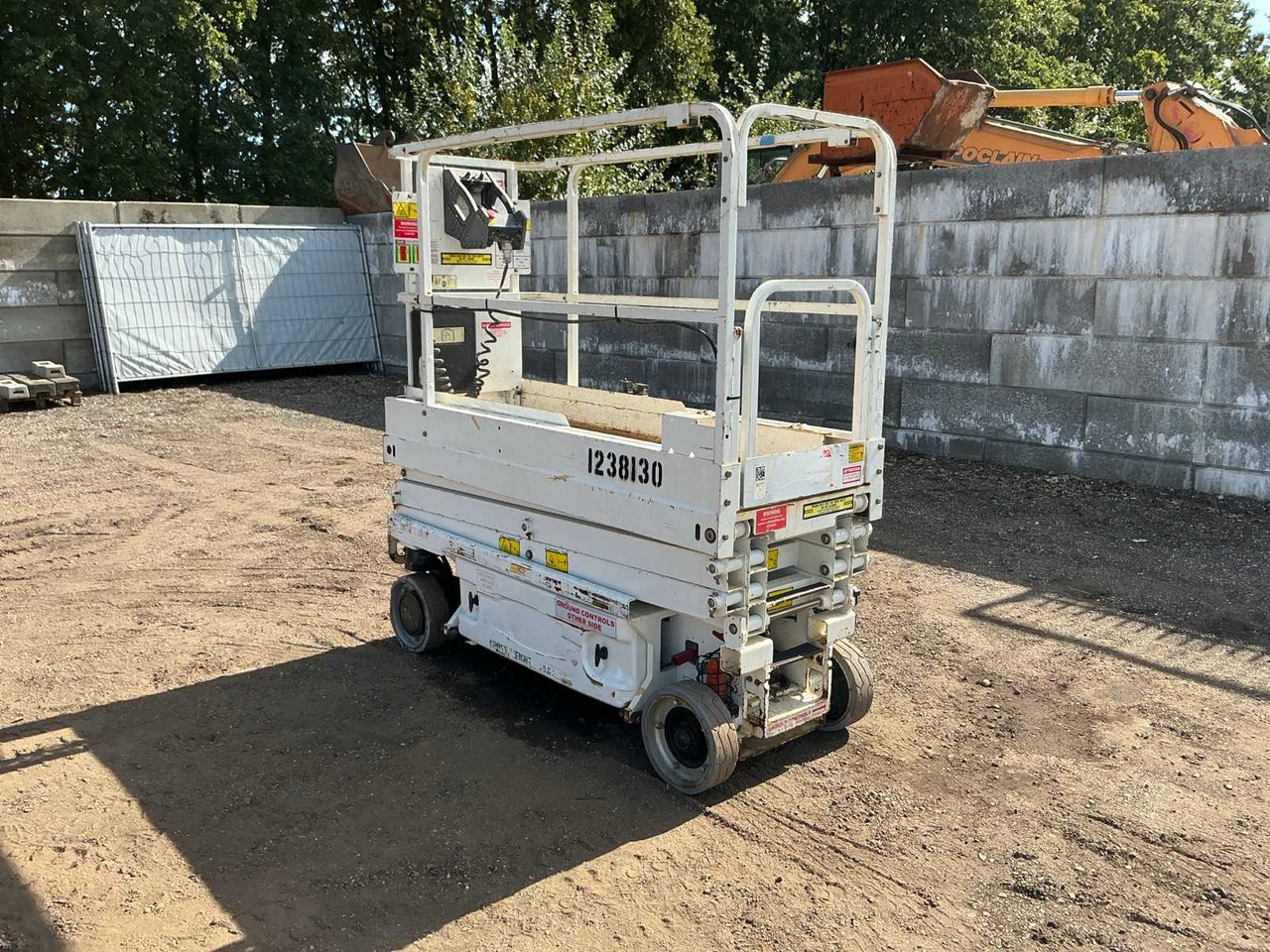 2015 JLG 1930ES SCISSOR LIFT - Aerial platform: picture 3 2015 JLG 1930ES SCISSOR LIFT - Aerial platform: picture 3