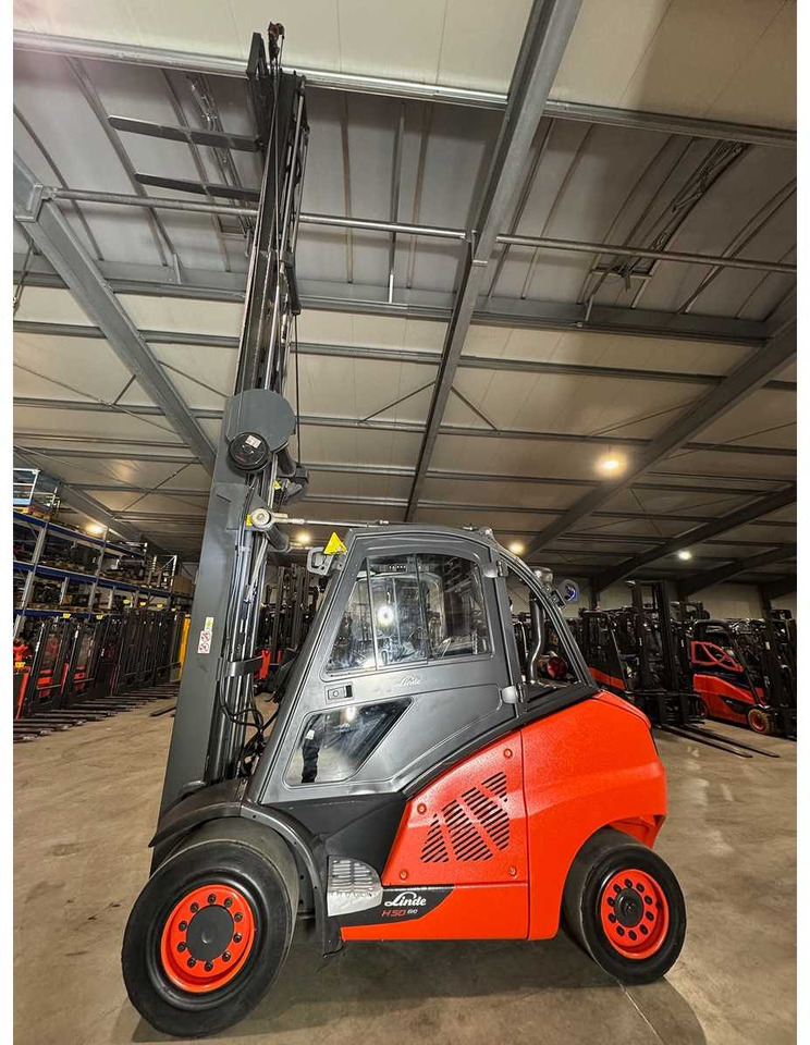 2015 LINDE H50D 5,000KG TRIPLEX 666CM 3RD+4TH VALVE DIESEL FORKLIFT FORKLIFT 15,042 HOURS. - Forklift: picture 3 2015 LINDE H50D 5,000KG TRIPLEX 666CM 3RD+4TH VALVE DIESEL FORKLIFT FORKLIFT 15,042 HOURS. - Forklift: picture 3