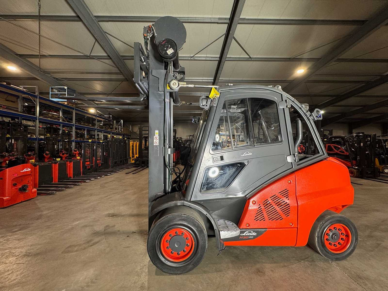 2015 LINDE H50D 5,000KG TRIPLEX 666CM 3RD+4TH VALVE DIESEL FORKLIFT FORKLIFT 15,042 HOURS. - Forklift: picture 1 2015 LINDE H50D 5,000KG TRIPLEX 666CM 3RD+4TH VALVE DIESEL FORKLIFT FORKLIFT 15,042 HOURS. - Forklift: picture 1