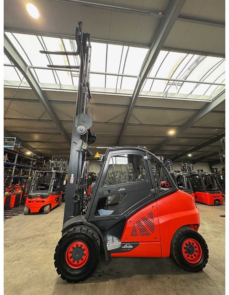 2015 SERVICE + UVV 10/2026 LINDE H50D TRIPLEX 666CM 3RD+4TH+5TH VALVE CAB DIESEL FORKLIFT - Forklift: picture 3 2015 SERVICE + UVV 10/2026 LINDE H50D TRIPLEX 666CM 3RD+4TH+5TH VALVE CAB DIESEL FORKLIFT - Forklift: picture 3