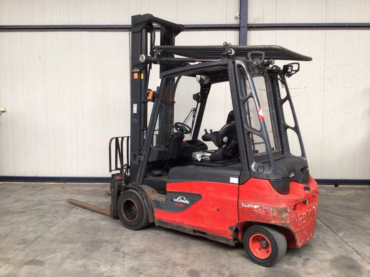 2017 LINDE E35L-01 FORKLIFT TRUCK - Forklift: picture 3 2017 LINDE E35L-01 FORKLIFT TRUCK - Forklift: picture 3