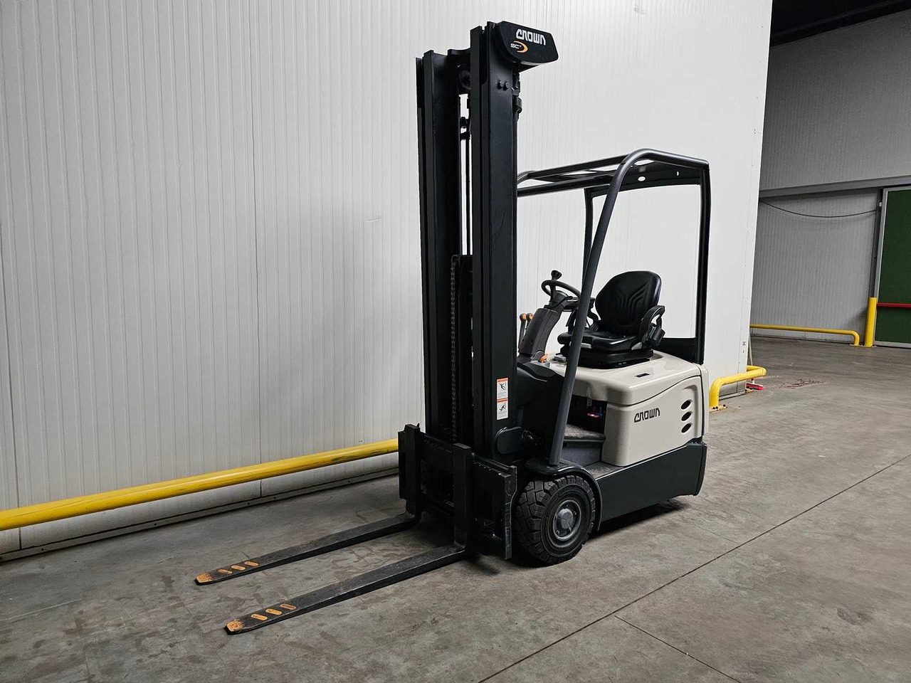 2018 CROWN SCT6010-1.3 FORKLIFT - Forklift: picture 1 2018 CROWN SCT6010-1.3 FORKLIFT - Forklift: picture 1