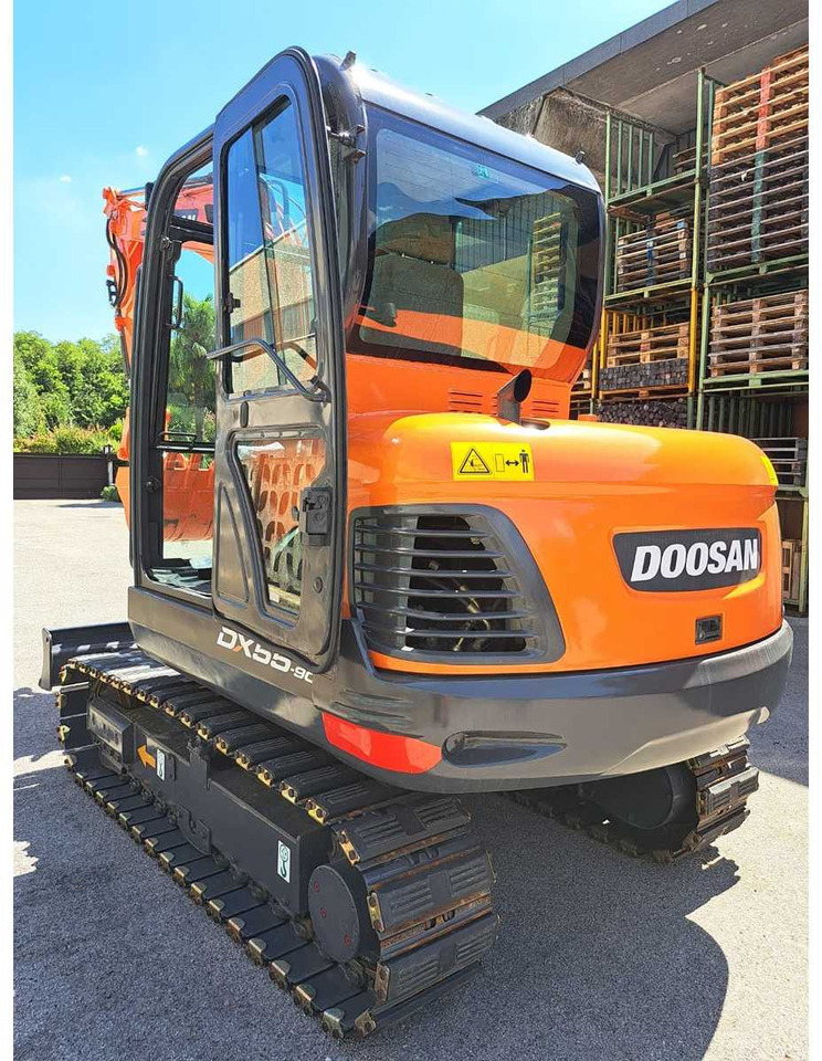 2018 DOOSAN DX55-9C MINI EXCAVATOR - Excavator: picture 3 2018 DOOSAN DX55-9C MINI EXCAVATOR - Excavator: picture 3