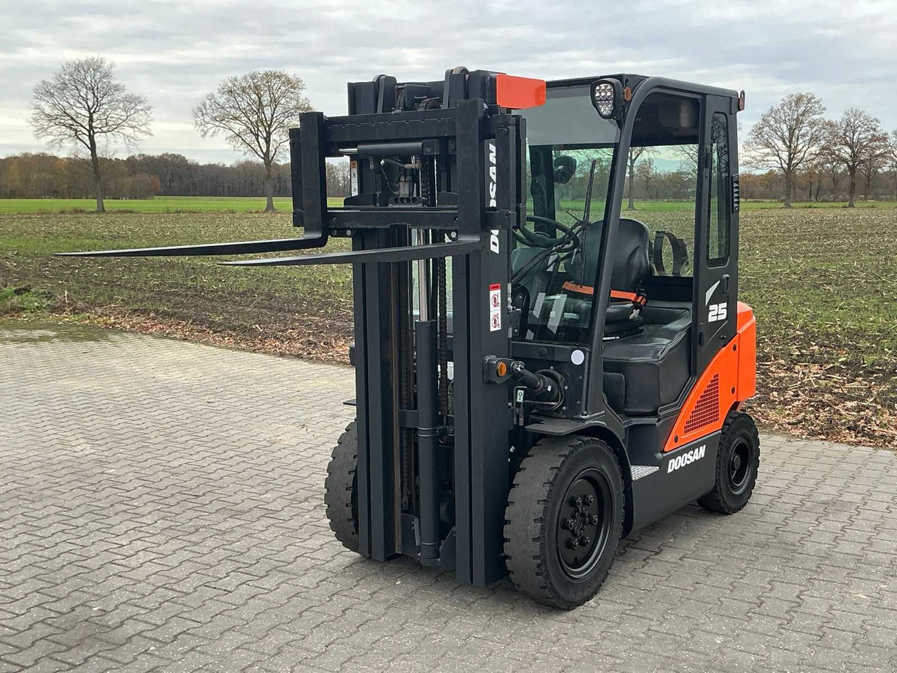 2018 DOOSAN G25N-7 FORKLIFT - Forklift: picture 2 2018 DOOSAN G25N-7 FORKLIFT - Forklift: picture 2