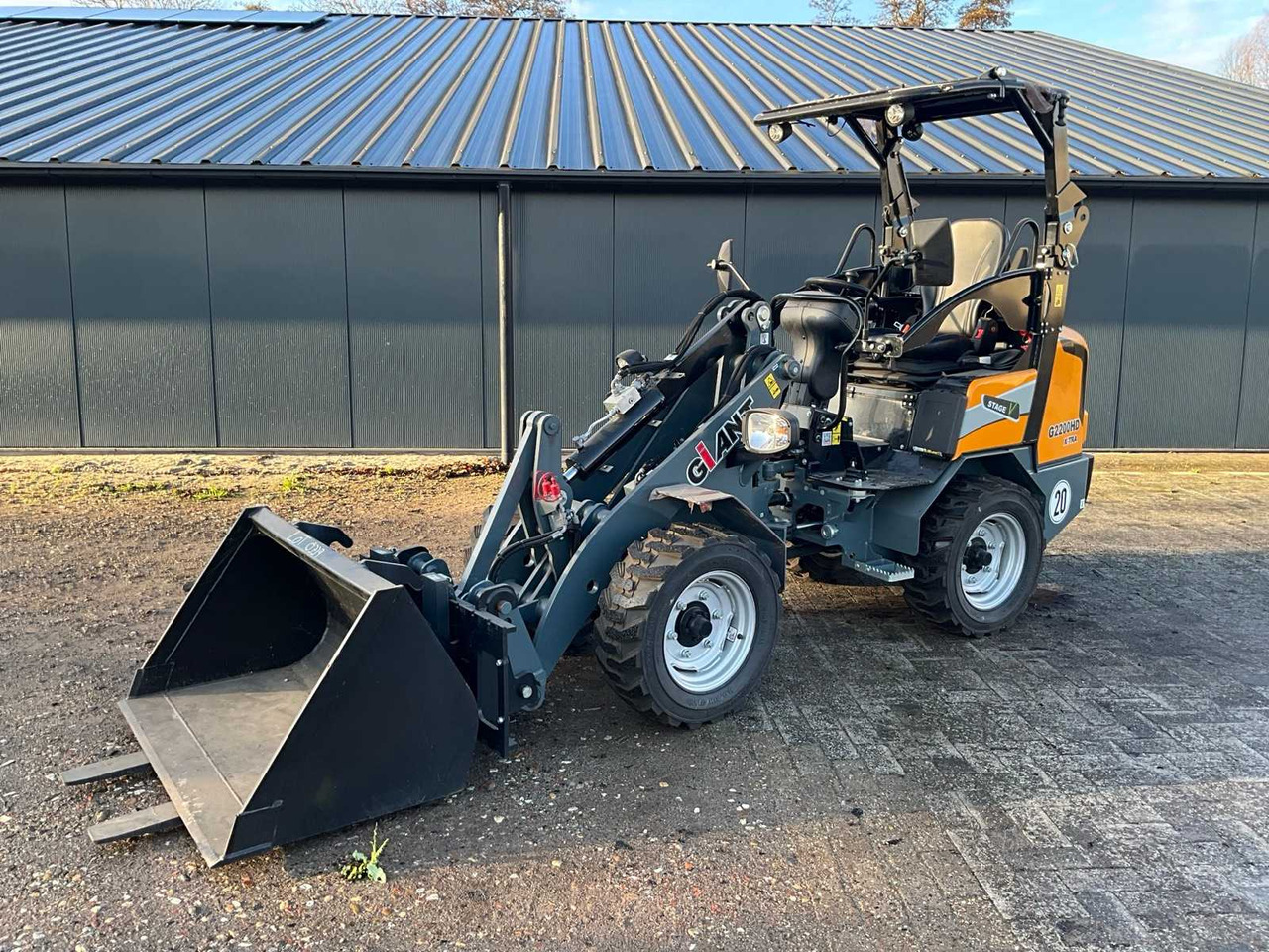 2023 GIANT G2200 X-TRA HD SHOVEL - Wheel loader: picture 3 2023 GIANT G2200 X-TRA HD SHOVEL - Wheel loader: picture 3