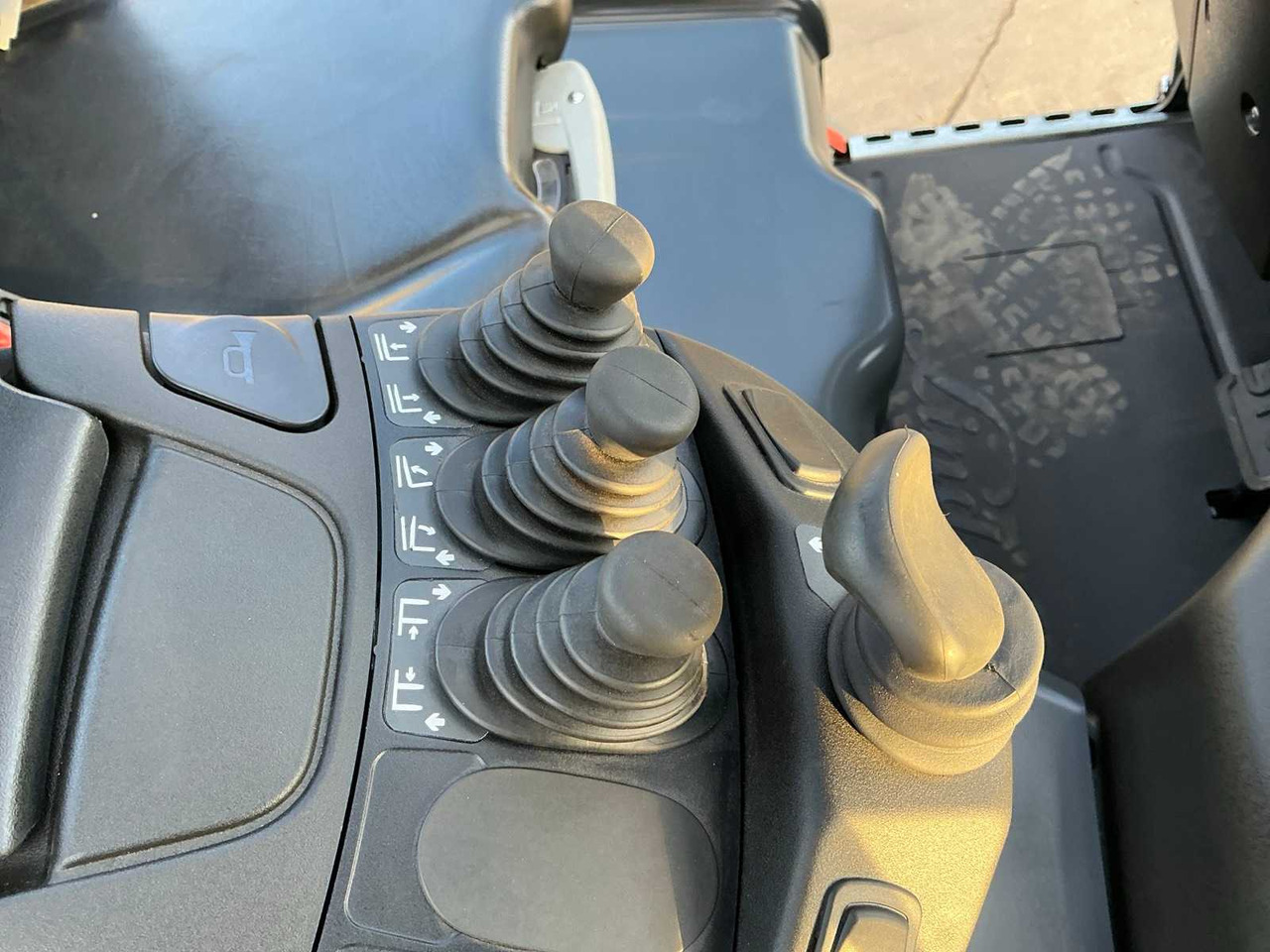 Forklift 2023 LINDE E15-02 FORKLIFT: picture 17