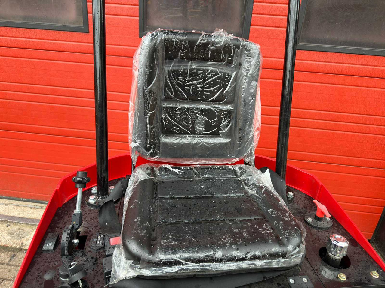 Mini excavator 2024 JPC HT12 RED MINI EXCAVATOR: picture 9