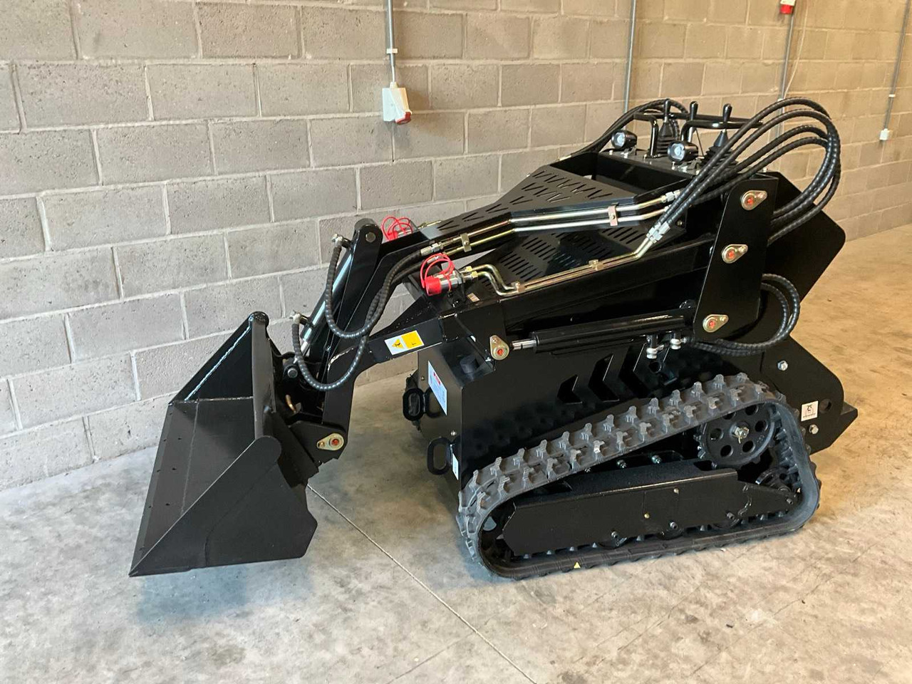 2025 Briggs & Stratton Skid Steer Loader T480 - unused - Skid steer loader: picture 1 2025 Briggs & Stratton Skid Steer Loader T480 - unused - Skid steer loader: picture 1