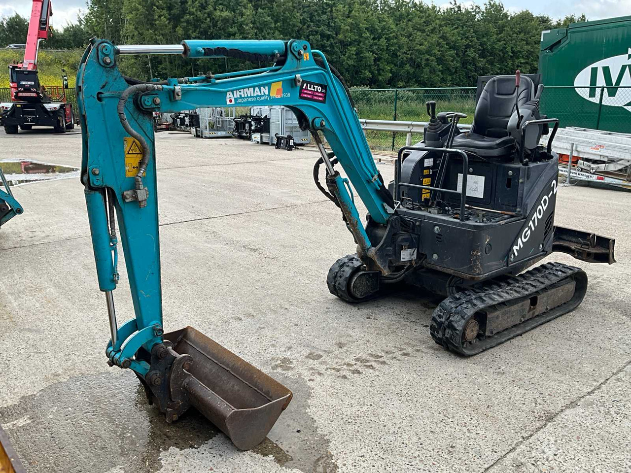 Airman AX17U-4 - Crawler excavator: picture 1 Airman AX17U-4 - Crawler excavator: picture 1