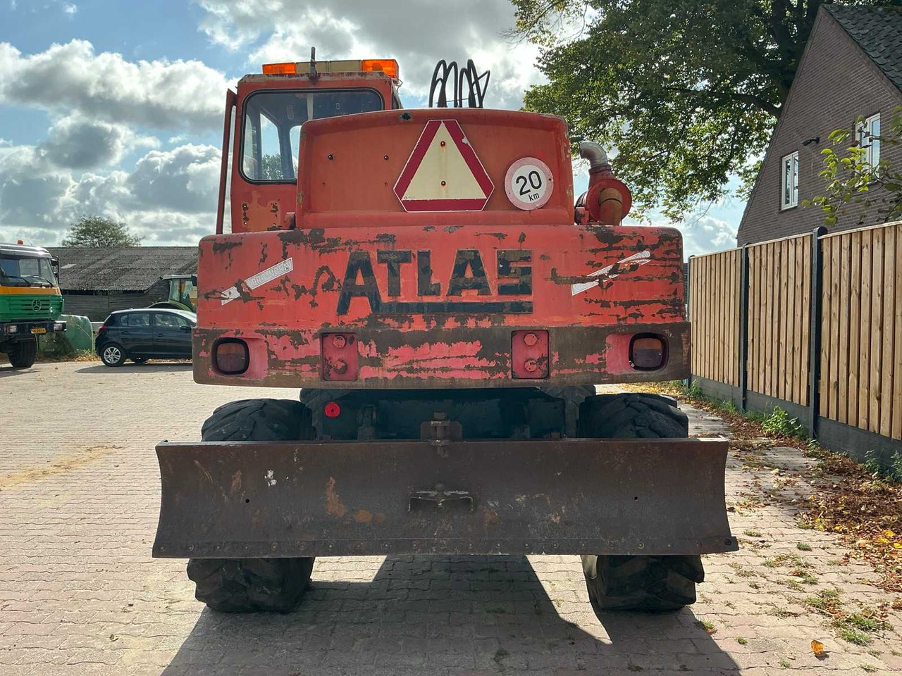 Atlas 1990 ATLAS 1302 MOBILE CRANE - Mobile crane: picture 4 Atlas 1990 ATLAS 1302 MOBILE CRANE - Mobile crane: picture 4