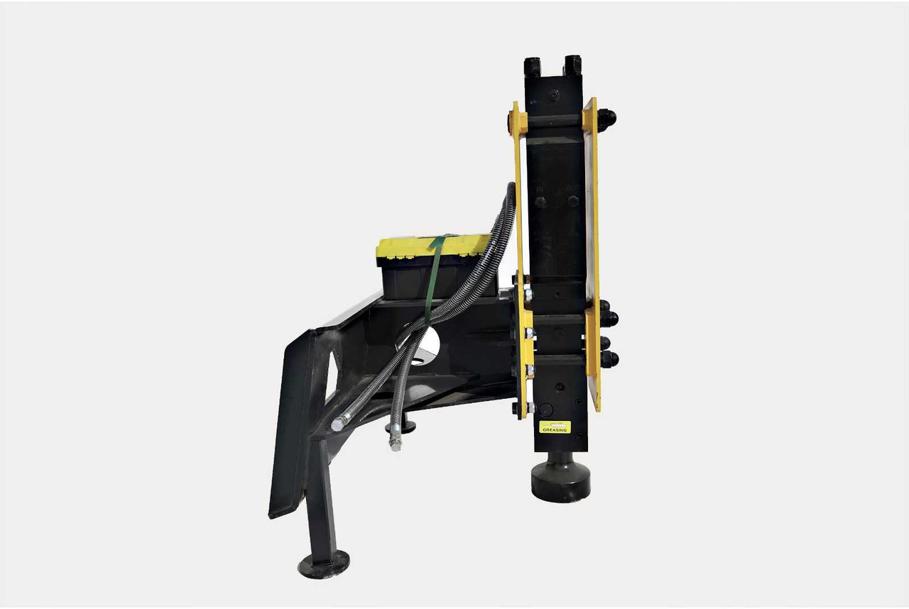 Rhino-cross Hydraulic post driver - Attachment for Construction machinery: picture 5 Rhino-cross Hydraulic post driver - Attachment for Construction machinery: picture 5