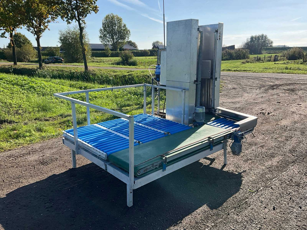 Automatic Bucket Filler - Post-harvest equipment: picture 3 Automatic Bucket Filler - Post-harvest equipment: picture 3