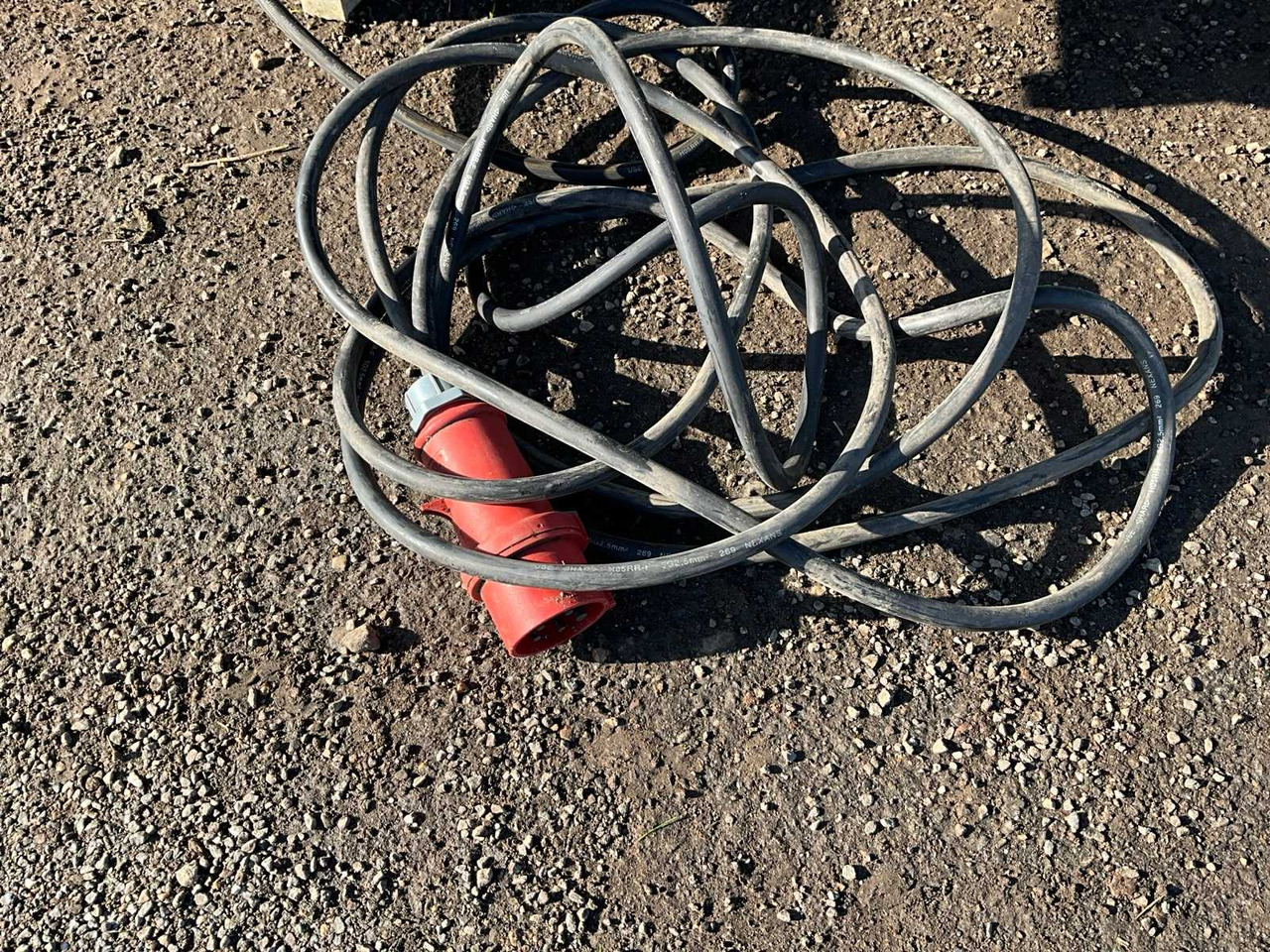 Automatic Bucket Filler - Post-harvest equipment: picture 4 Automatic Bucket Filler - Post-harvest equipment: picture 4