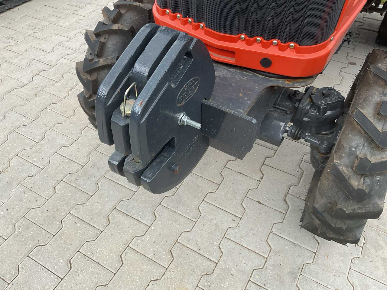 Avenger  - Compact tractor: picture 3 Avenger  - Compact tractor: picture 3