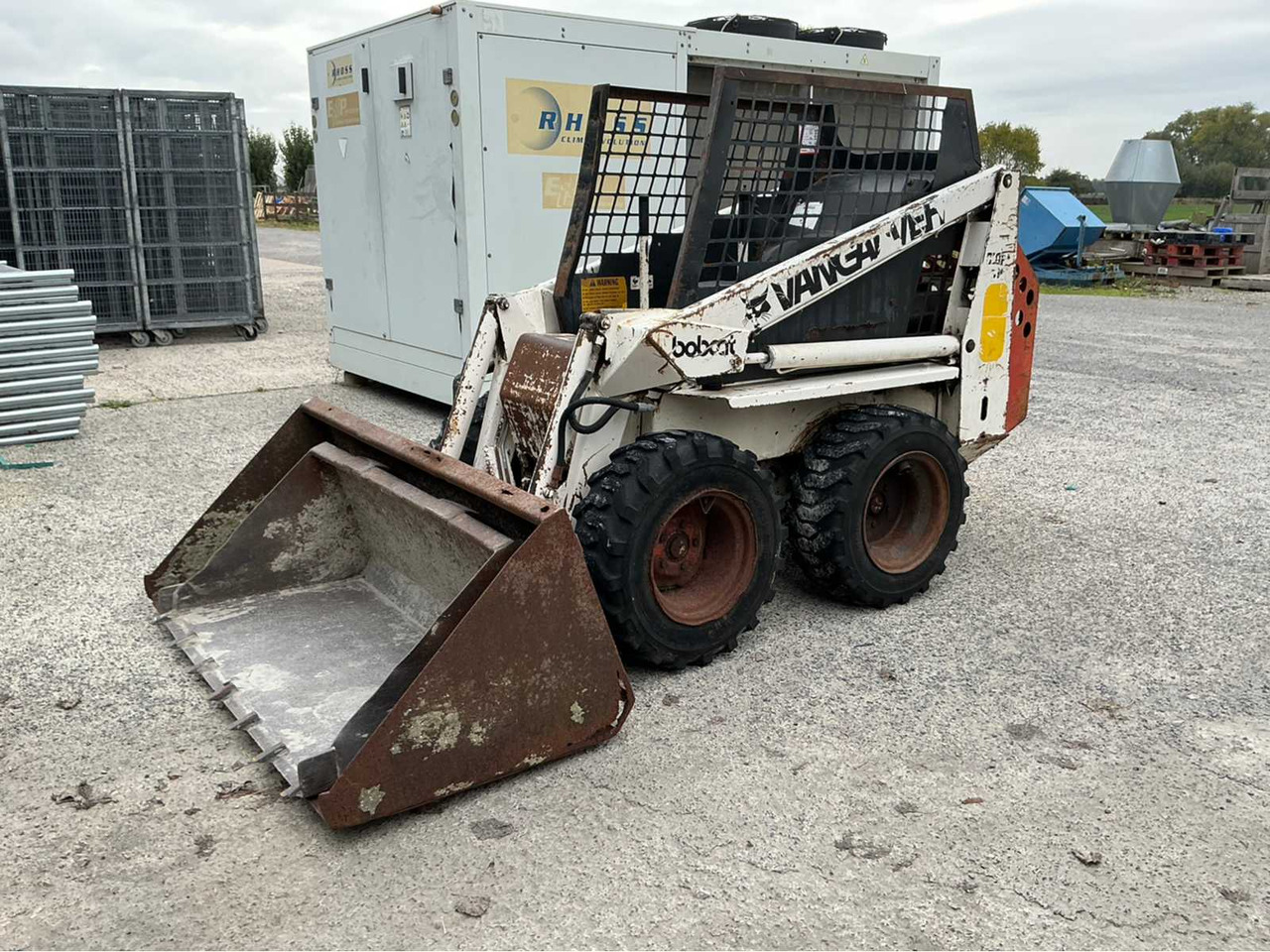 BOBCAT 310 SKID STEER LOADER - Compact track loader: picture 1 BOBCAT 310 SKID STEER LOADER - Compact track loader: picture 1
