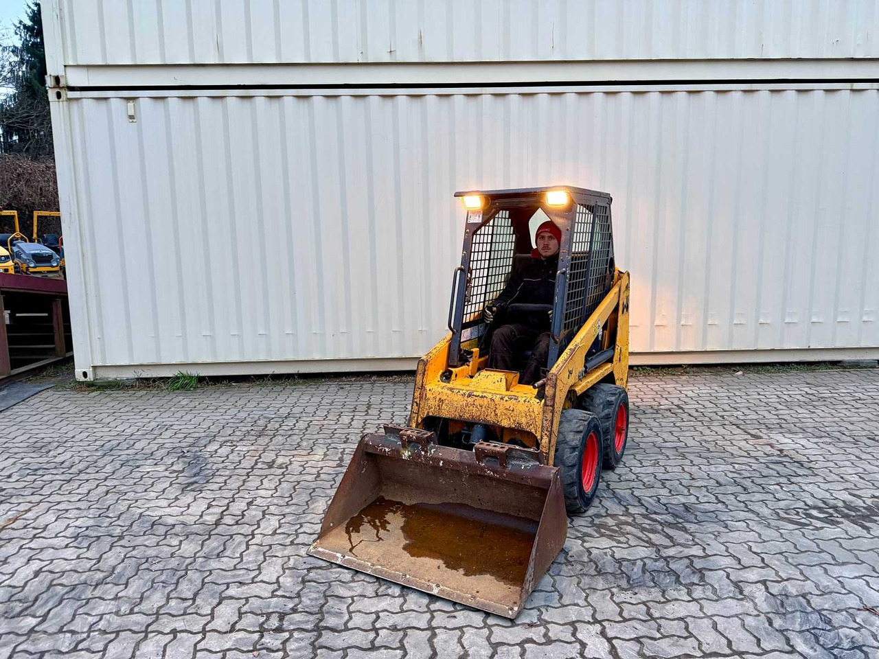 BOBCAT - S70 - 2016 - SKID STEER LOADERS - Compact track loader: picture 2 BOBCAT - S70 - 2016 - SKID STEER LOADERS - Compact track loader: picture 2