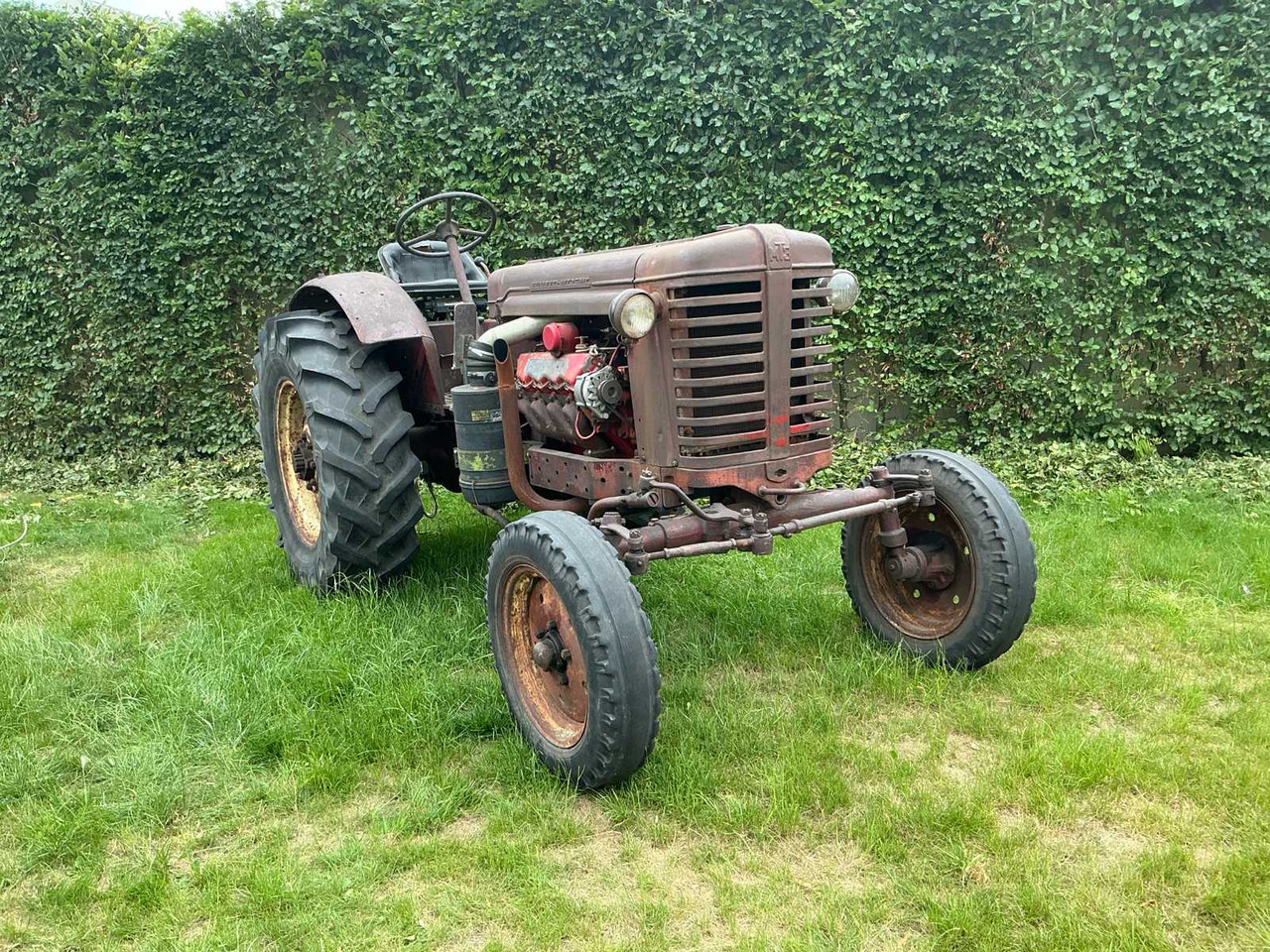 Belarus 600 - Farm tractor: picture 5 Belarus 600 - Farm tractor: picture 5