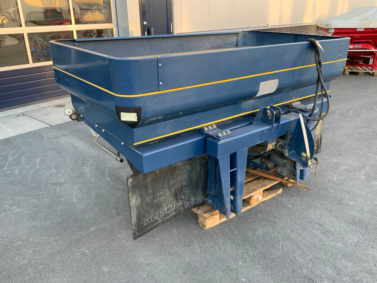Bogballe M2W - Fertilizer spreader: picture 3 Bogballe M2W - Fertilizer spreader: picture 3