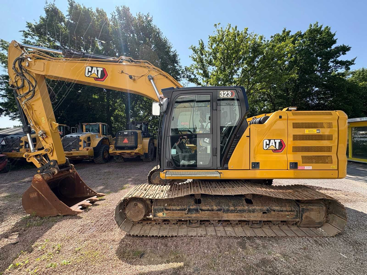 Crawler excavator CAT 323: picture 18