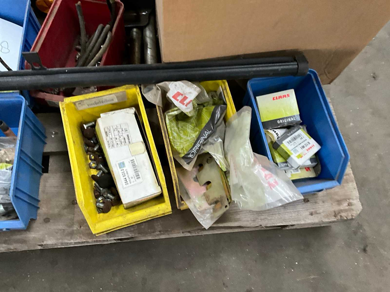 CLAAS 870 PARTS - Forage harvester: picture 2 CLAAS 870 PARTS - Forage harvester: picture 2