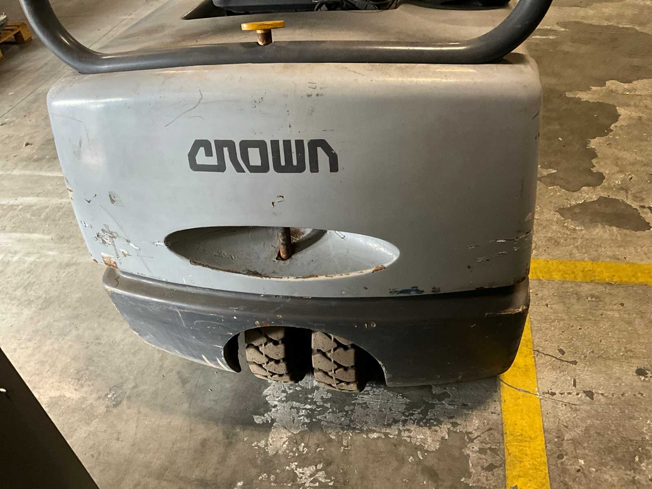 CROWN SC4200/55F FORKLIFT - Forklift: picture 3 CROWN SC4200/55F FORKLIFT - Forklift: picture 3